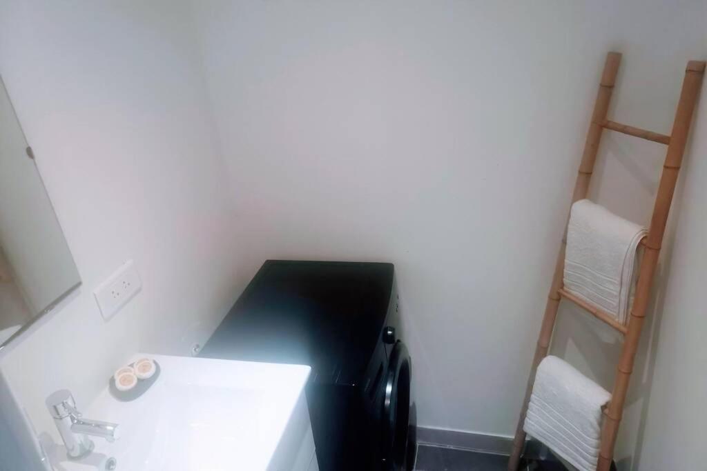 4 Couchages Climatise Direct Plage Wifi Parking Antibes Exterior photo